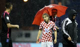 Модрич: На ФИФА не им пука за играчите