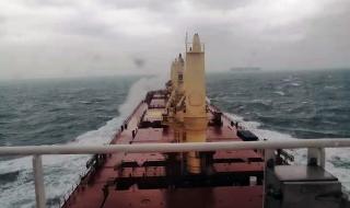 БМФ пусна на вода трети 45 500-тонен танкер