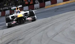 Никола Цолов с труден старт на сезона във Формула 2 – 17-о място в спринта на „Албърт Парк“