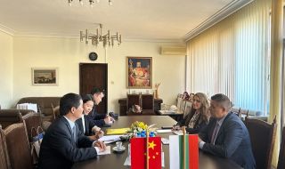 Посланикът на Китай в България посети Русе СНИМКИ