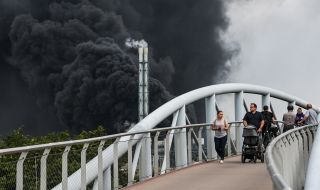 След експлозията в Германия: измерват въздуха за възможни токсини