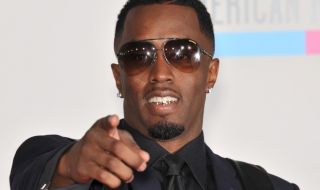 Рапър подари на майка си Bentley и 1 милион долара за юбилея ѝ (СНИМКИ)