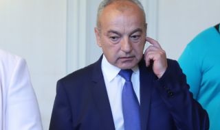 Над 1880 пътни работници не са получили заплати за май и юни