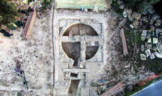 Откриха царски гробници в Гърция