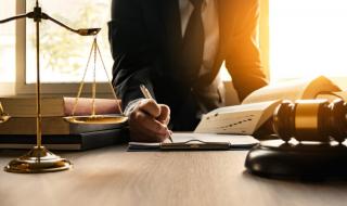 Спецпрокуратура нахлува в кантора на адвокат