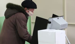 "Галъп": 17,5% избирателна активност към 13 ч.