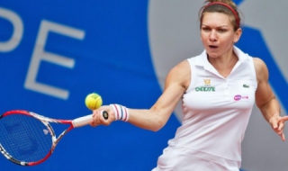 Халеп удари Стоусър и грабна титлата в Москва