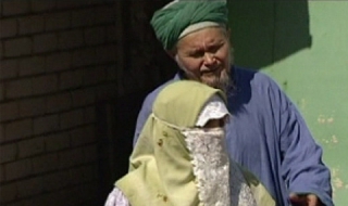 Шок: Секта живее 10 години под земята