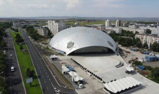 "Арена Бургас" отвори врати след близо 9 години 