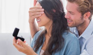 Тези зодии ги очаква годеж през февруари