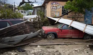 До 28 достигна броят на жертвите на урагана "Мелиса" (ВИДЕО)