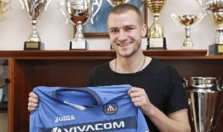 Левски предлага нов договор на Венци Христов