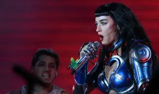 Кейти Пери разкри защо се е разделила с Орландо Блум в нова песен (ВИДЕО)