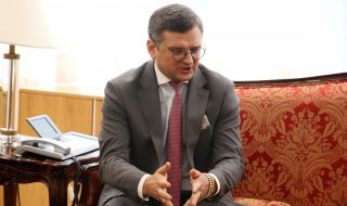 Кулеба прекъсва обиколката си в Африка след руските обстрели в Украйна