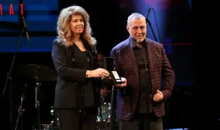 Пламен Димов и Радина Думанян спечелиха театралните награди "Икар" за главна мъжка и женска роля