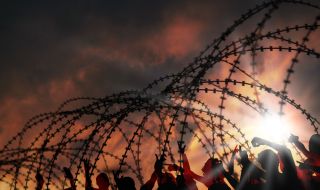 Защо стачкуват затворниците в Алабама?