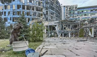Различни региони на Украйна са под обстрел
