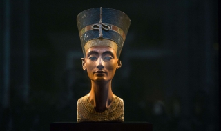 Британски археолози смятат, че са открили гробницата на Нефертити