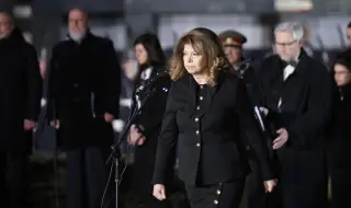 Президентът Йотова: Примерът на Апостола на свободата е пример за дълг и за чест