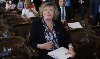 Флоранс Робин: Ситуацията е напрегната, Русия се държи дестабилизиращо