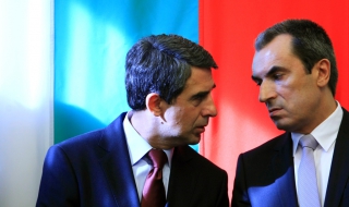 Плевнелиев и Орешарски с обща позиция за бежанците