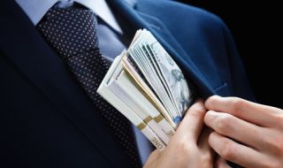 Пловдивски бизнесмен, издирван от САЩ, е обвинен за пране на пари