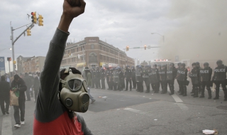 Около 200 арестувани в Балтимор