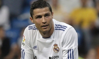 CR7 ще издава своя стихосбирка