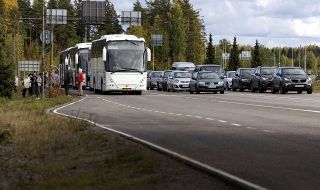 Под блокада! За руснаците става все по-трудно да пътуват с автомобил в Европа