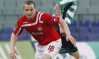 ЦСКА покани Стоичков на финала за Купата