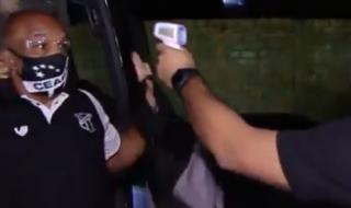 Искаха да му измерят температурата, а той си помисли, че го обират (ВИДЕО)