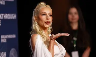 Кристина Агилера изпитва ужас от височини, разкри за инцидент на Айфеловата кула