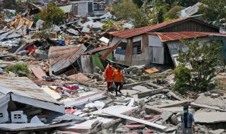 Над 1200 станаха жертвите на цунамито