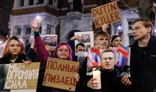 Арестуваха над 100 души по време на прояви в памет на Навални