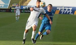 Футболистите на елитен роден клуб се отказаха от една заплата