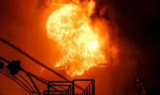 Украински дронове подпалиха нефтена база в руския град Пенза