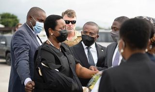 Вдовицата на убития президент на Хаити се завърна в родината си