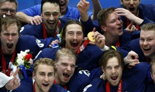 Първа историческа титла за Финландия в хокея
