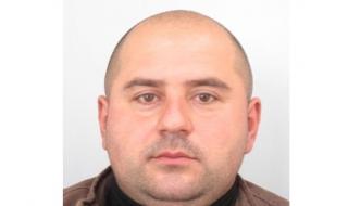 МВР: Търсим този мъж за убийството в Костенец