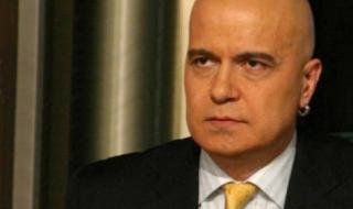 Голямата любов на Слави се развежда