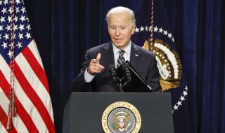 Джо Байдън и Доналд Тръмп ще отправят последни послания към гласоподавателите преди утрешните междинни избори