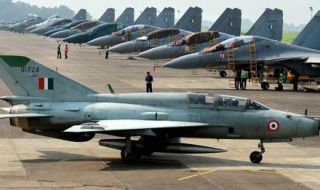 Русия и Индия обсъждат съвместно производство на авиационни оръжия