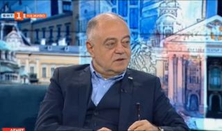 Атанасов: Президентът трябва да осъзнае, че не е патрон на това правителство