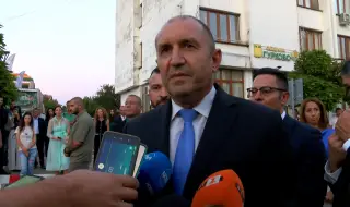 Радев внесе в Народното събрание предложението си за референдум за еврото, посочи и мотивите  