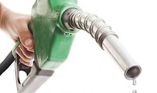 Чака ни 3 лева за литър бензин?