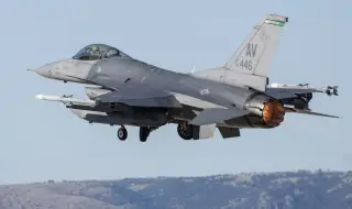 Руснаците първи ще научат за пристигането на изтребители F-16 в Украйна