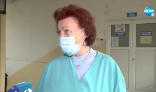 Инфекционист на 81 се грижи за болните с коронавирус в Дупница