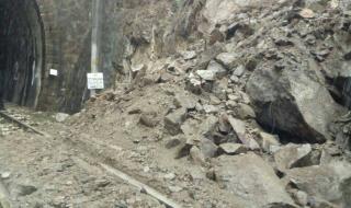 Спряха влаковете между Долна Махала - Карлово