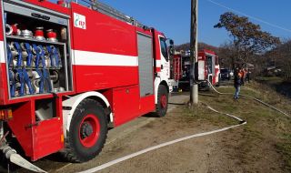 Жена обгоря при пожар в Студена, спаси сина си