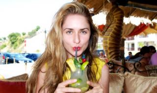 Появиха се невиждани СНИМКИ от личния живот на щерката на Борисов